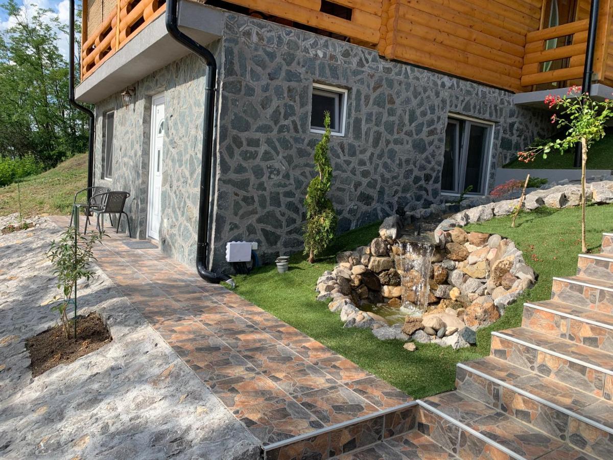 Boja Zalaska - Kameni Apartman Jagodina Εξωτερικό φωτογραφία