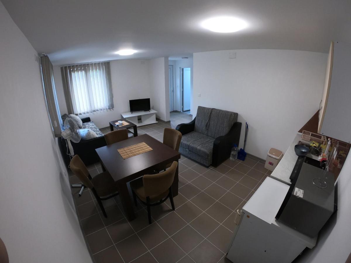 Boja Zalaska - Kameni Apartman Jagodina Εξωτερικό φωτογραφία